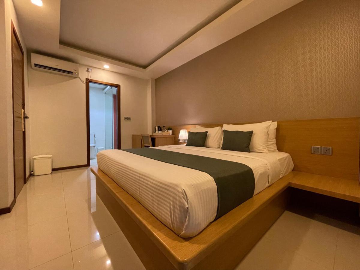 Huvan Beach Hotel At Hulhumale Dış mekan fotoğraf