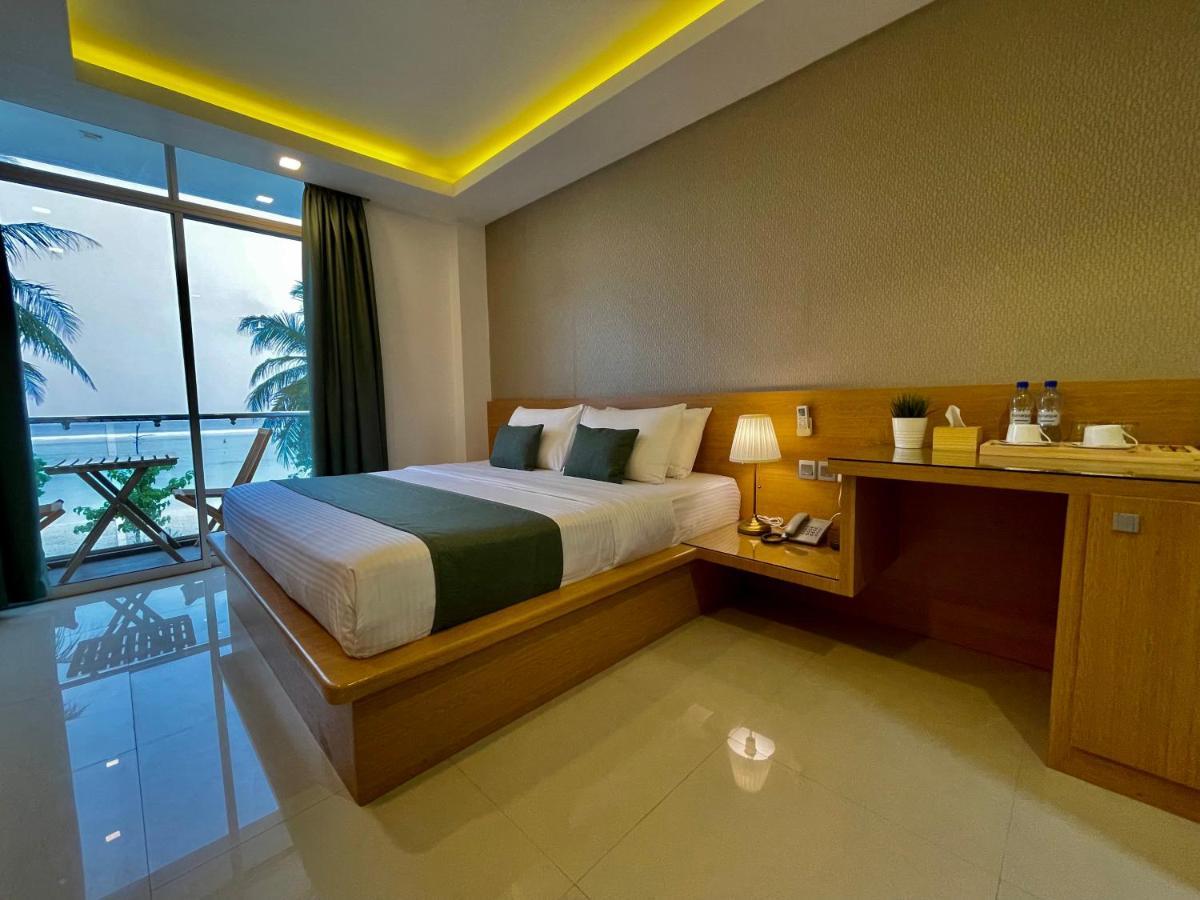 Huvan Beach Hotel At Hulhumale Dış mekan fotoğraf